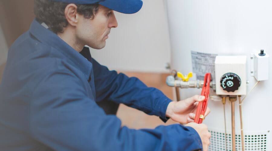 Expert burst pipe repair services in New Ulm, TX